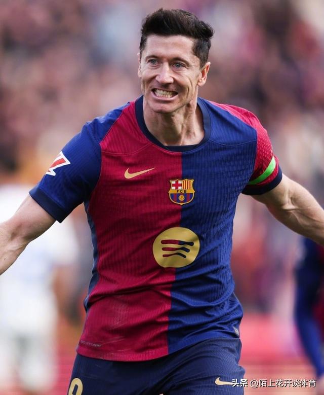 莱万多夫斯基连续二十场比赛得分超过持续失利，切尔西不断突破！热度持续攀升(莱万多夫斯基9分钟5球高清)