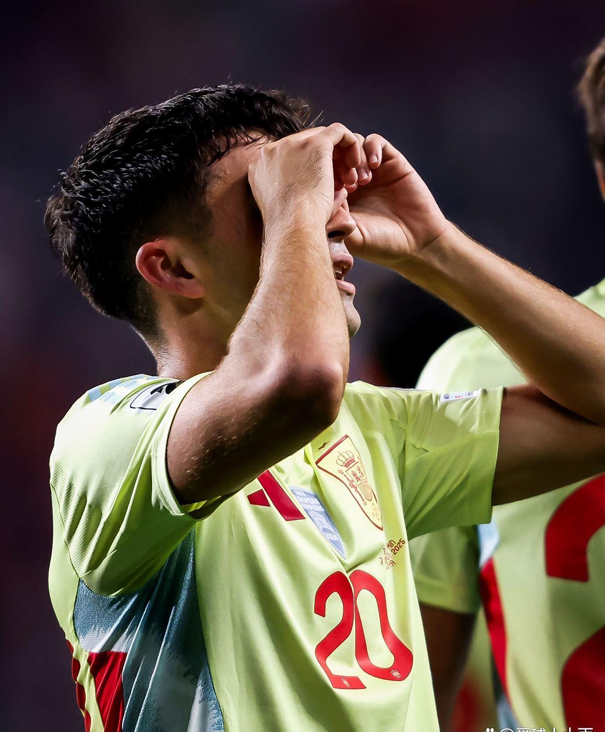 内马尔爆冷击败西班牙队,突破纪录引爆全场!的简单介绍 内马尔爆冷击败西班牙队,突破纪录引爆全场!的简单介绍