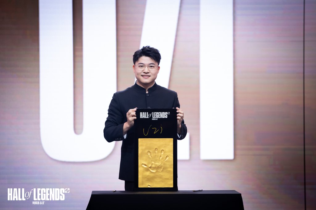 YIHAO-关于Uzi回归赛场，精彩发挥首场状态亮眼，DWG观众沸腾！的信息